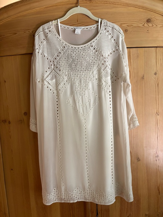 Club Monaco Dresses & Skirts - Club Monaco Silk Dress